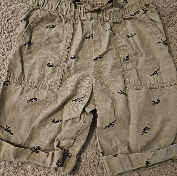 4 pairs of shorts - Picture 3 of 9